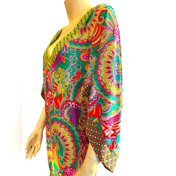 Trina Turk Folkloric Festival  Kaftan Tunic Swim Cover size small. - Picture 6 of 8
